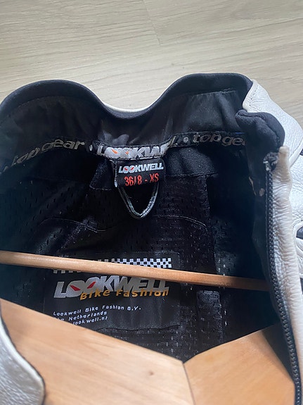 Product image 3 of 9