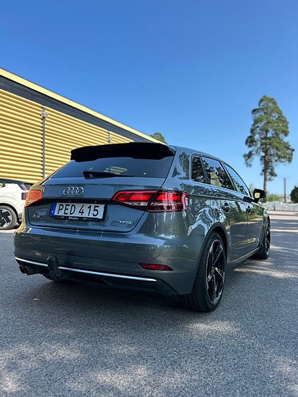 Audi A3 3 of 5