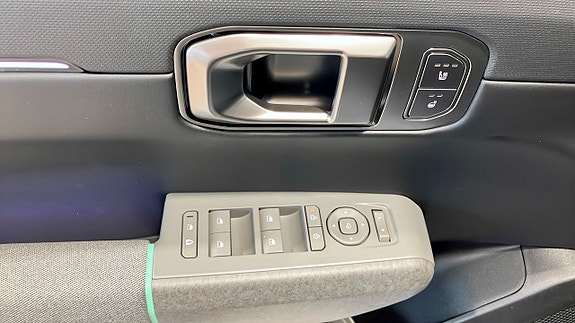 Kia EV4 17 of 20