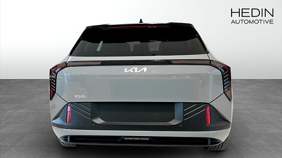 Kia EV4 5 of 20