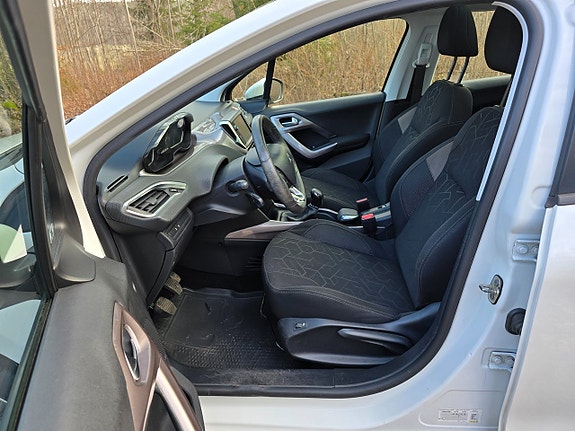 Peugeot 2008 6 of 20