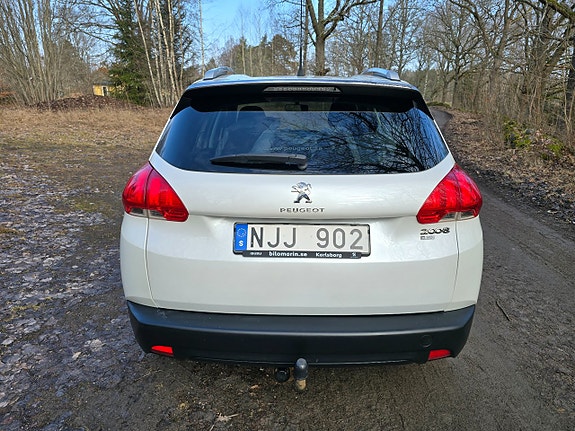 Peugeot 2008 4 of 5