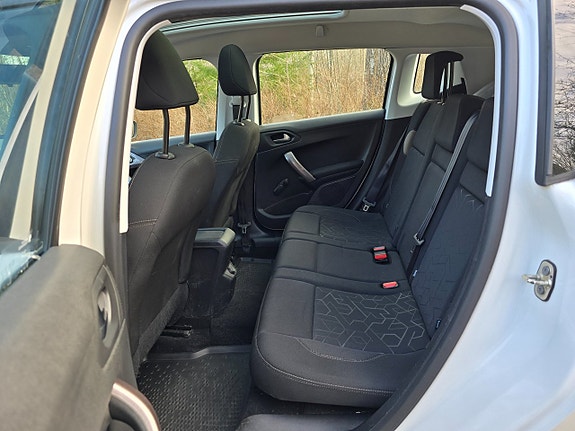 Peugeot 2008 10 of 20