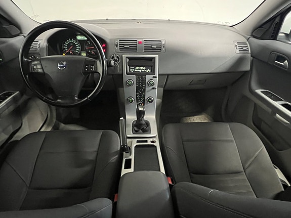 Volvo S40 9 of 23