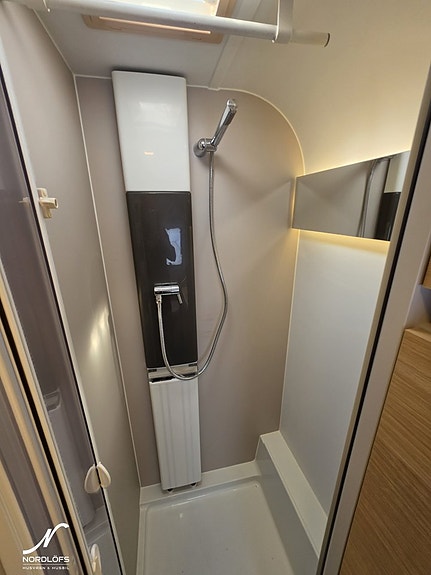 Adria ADORA 613 HT Alde / Förtält Isabella - KAMPANJ 13 of 16