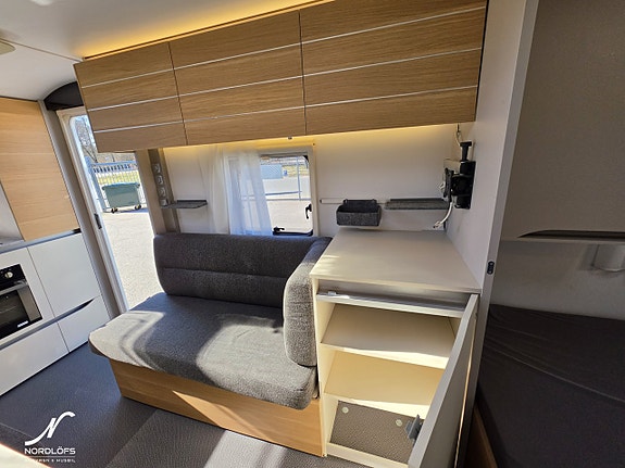 Adria ADORA 613 HT Alde / Förtält Isabella - KAMPANJ 10 of 16
