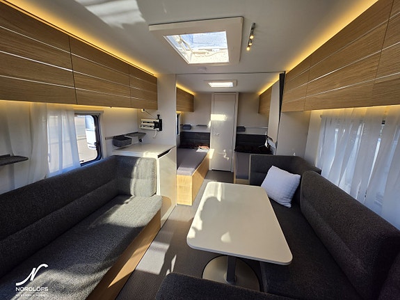 Adria ADORA 613 HT Alde / Förtält Isabella - KAMPANJ 7 of 16
