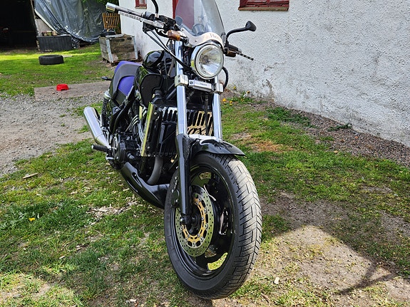 Yamaha VMX 1200 2LT V-MAX 5 of 9