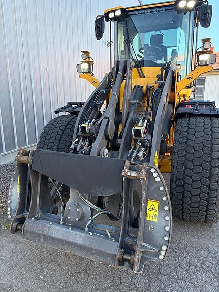 Volvo L60H / Skevfäste/ Lockup / CDC  / MittX / Excidor 3 of 12