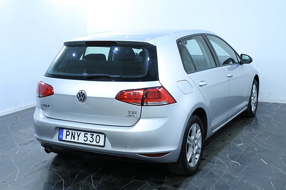 Volkswagen Golf VII 6 of 10