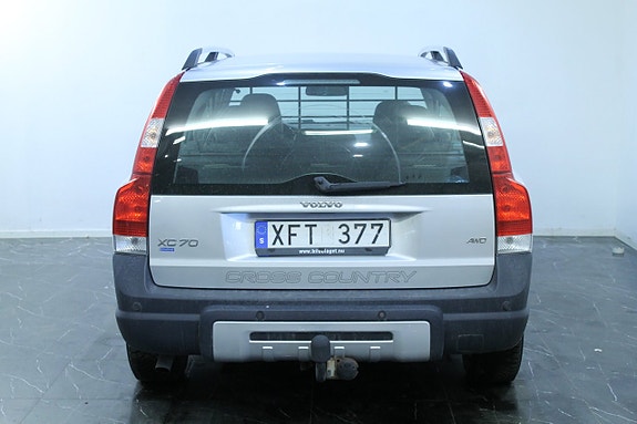 Volvo XC70 7 of 9