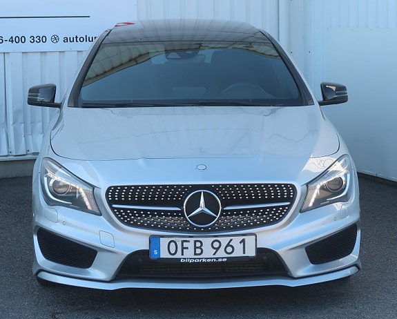 Mercedes-Benz CLA220 d 3 of 5