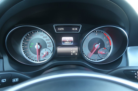 Mercedes-Benz CLA220 d 13 of 27