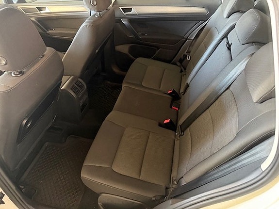 Volkswagen Golf-Serie 5 of 5