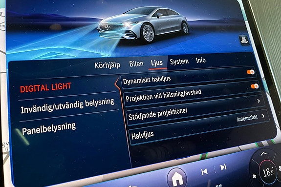 Mercedes-Benz EQS450 25 of 30