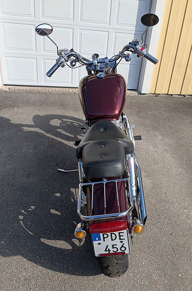 Honda VT1100C Shadow 2 of 3