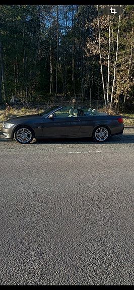 BMW 325d 2 of 5