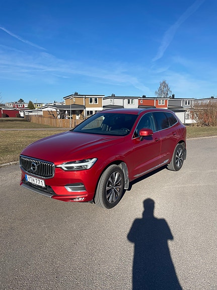 Volvo XC60 2 of 5