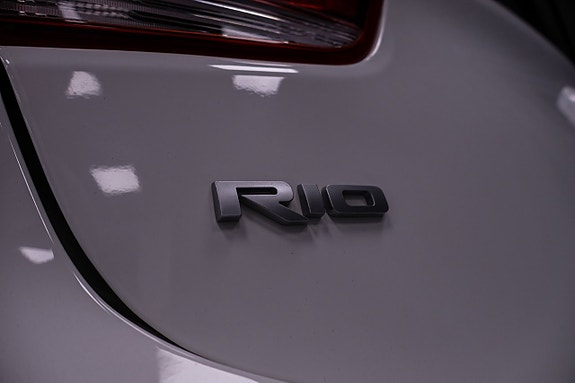 Kia Rio 8 of 25