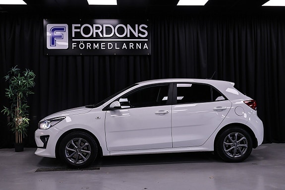 Kia Rio 2 of 5