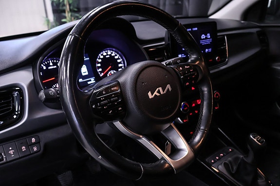 Kia Rio 12 of 25