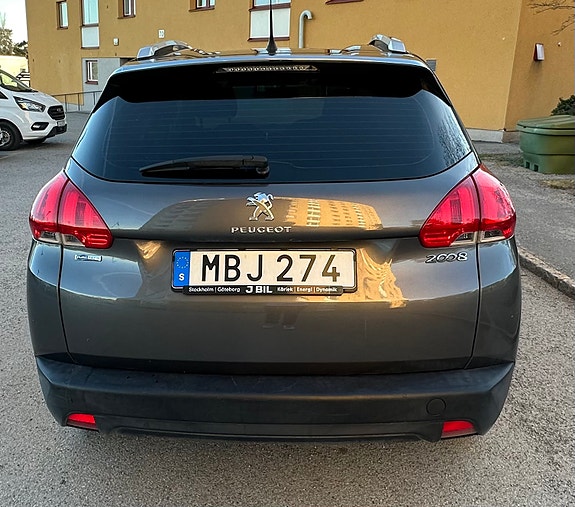 Peugeot 2008 3 of 6