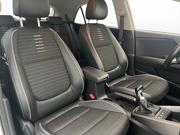 Kia Rio 22 of 29