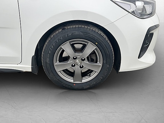 Kia Rio 28 of 29