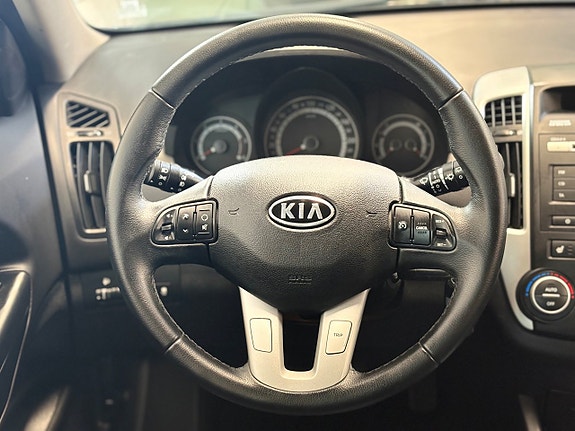 Kia Ceed 11 of 14