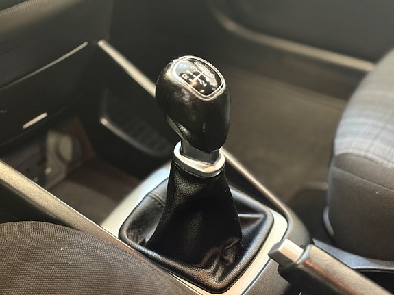 Kia Ceed 12 of 14