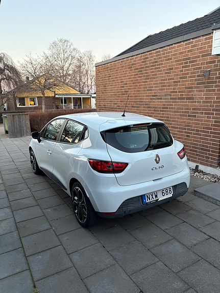 Renault Clio 2 of 5