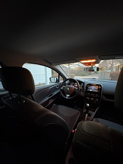 Renault Clio 7 of 10