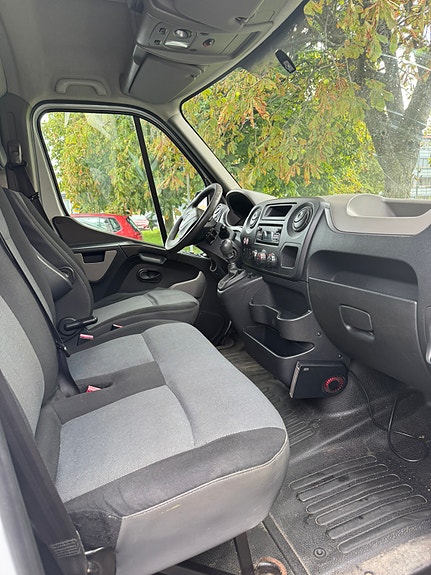 Renault Master 7 of 9