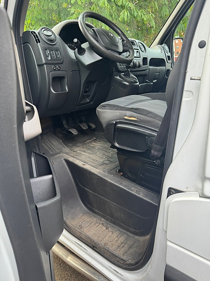 Renault Master 8 of 9