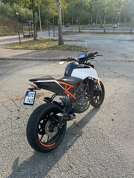 KTM 125 Duke 4 of 7