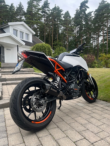 KTM 125 Duke 5 of 7