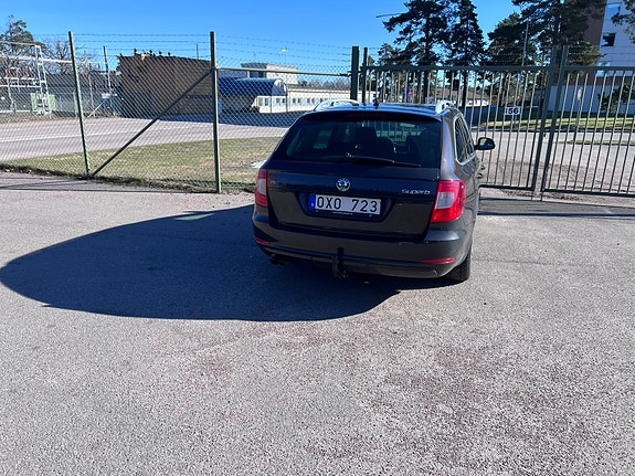 Skoda Superb 3 of 5