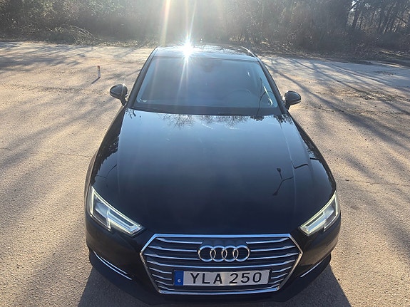 Audi A4 4 of 15