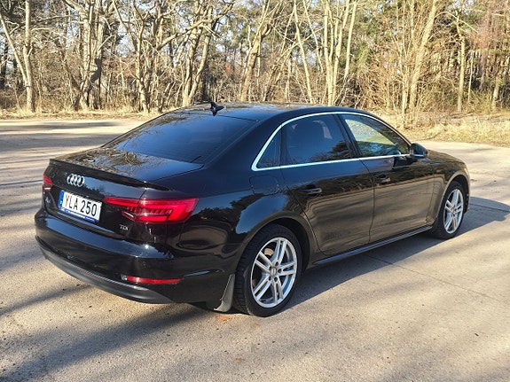 Audi A4 8 of 15