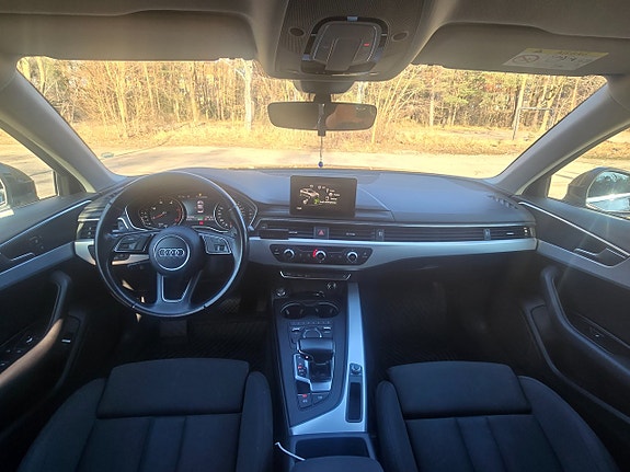 Audi A4 12 of 15