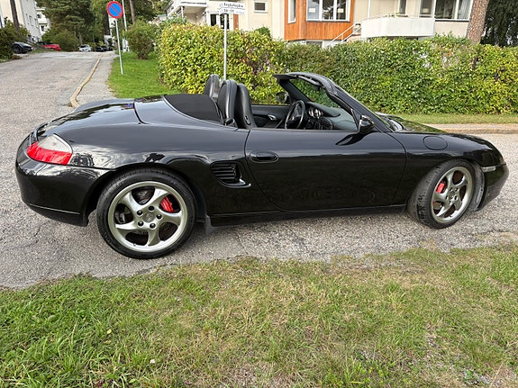 Porsche Boxster S 6 of 8