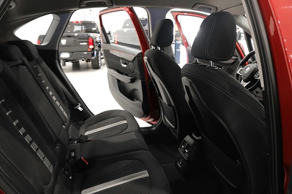 BMW 218 15 of 23