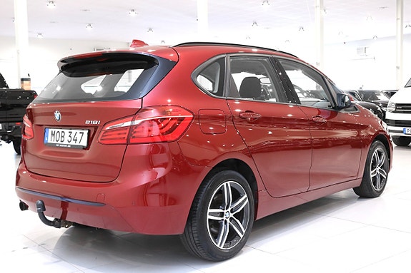 BMW 218 3 of 5