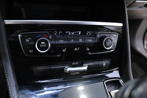 BMW 218 19 of 23