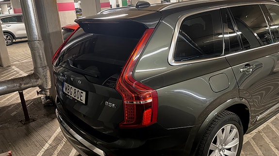 Volvo XC90 2 of 5