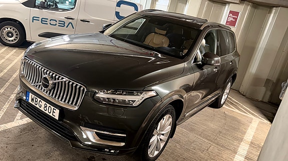 Volvo XC90 4 of 5