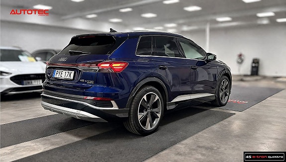 Audi Q4 e-tron 4 of 5