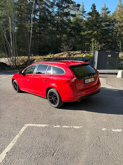 Volvo V60 5 of 7