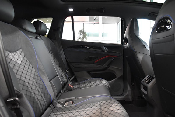 Volkswagen Tayron 25 of 28