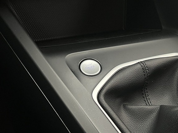 Volkswagen Golf I 19 of 26